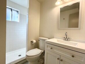 919 Yeager Pl, Unit #2 in Longmont, CO - Foto de edificio - Building Photo