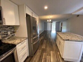 2460 DC Country Club Boulevard in Deerfield Beach, FL - Building Photo - Building Photo