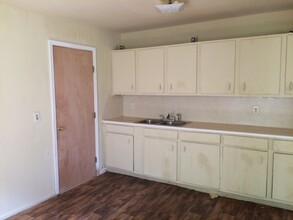 2920 Despot Rd-Unit -1 in Shreveport, LA - Building Photo - Building Photo