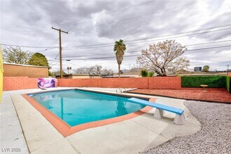 3008 Lawndale St in Las Vegas, NV - Building Photo - Building Photo