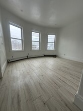 163 Washington St, Unit 1 in Boston, MA - Building Photo - Building Photo