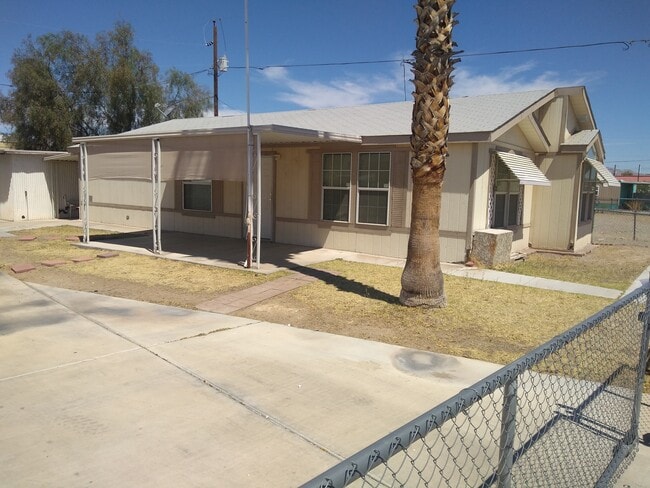 property at 2025 Hualapai Dr