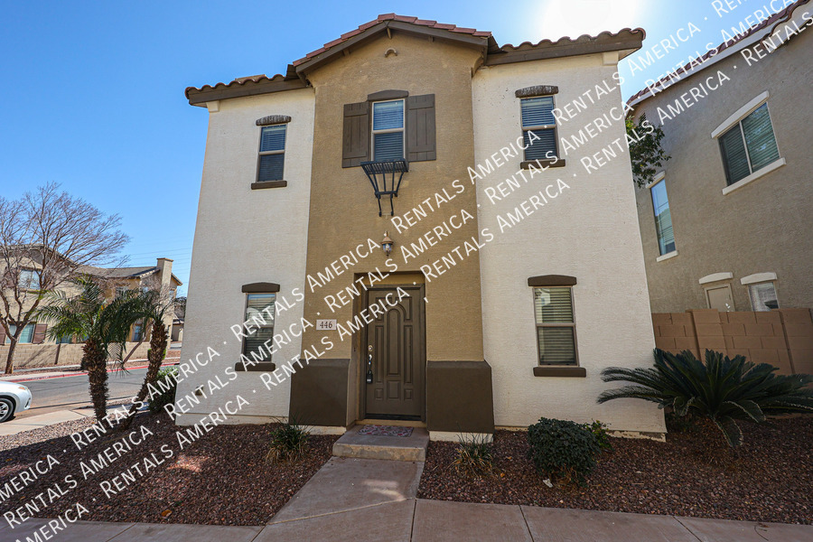 446 N Citrus Ln in Gilbert, AZ - Building Photo