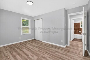 7534 Blanding Dr in Ferguson, MO - Building Photo