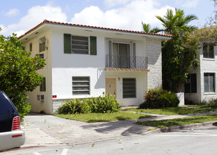 135 Zamora Ave in Coral Gables, FL - Building Photo - Building Photo