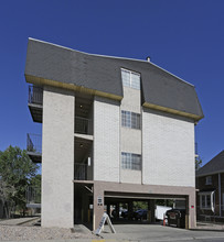 University Station Apartments in Salt Lake City, UT - Building Photo - Building Photo