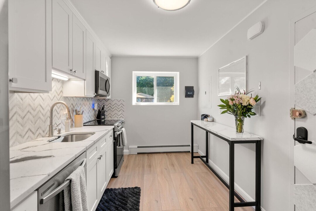 23 Westgate Rd in Boston, MA - Building Photo