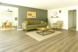 2849 Waverly Dr in Los Angeles, CA - Building Photo - Building Photo