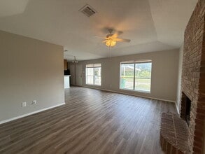 128 Deanna St in Robinson, TX - Building Photo - Building Photo