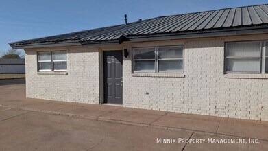 5714 Brownfield Dr in Lubbock, TX - Building Photo - Building Photo