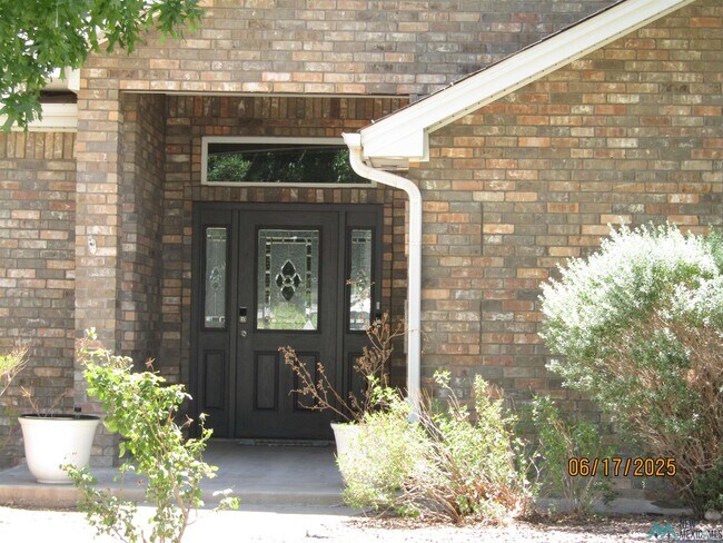 1405 Lincoln Dr in Artesia, NM - Building Photo - Building Photo