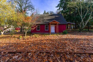 5115 NE Issler St in Vancouver, WA - Building Photo