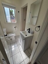 5721 Loveland St, Unit 5721 in Bell Gardens, CA - Building Photo - Building Photo