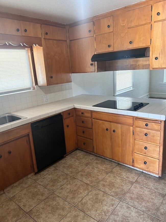 4601 Yosemite Blvd in Modesto, CA - Building Photo - Building Photo
