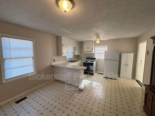 2211 1st Ave in Phenix City, AL - Building Photo - Building Photo