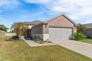 825 Hidden Eddy Dr in McKinney, TX - Building Photo