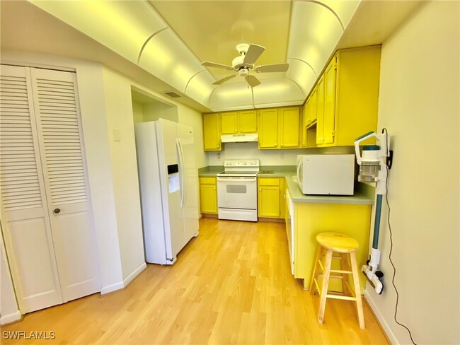 property at 1516 Mainsail Dr