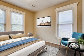 3132 Hennepin Ave S in Minneapolis, MN - Building Photo - Building Photo