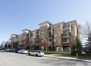 Manchester Place in Calgary, AB - Building Photo - Building Photo