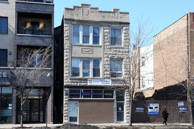 1452 N Western Ave in Chicago, IL - Foto de edificio - Building Photo