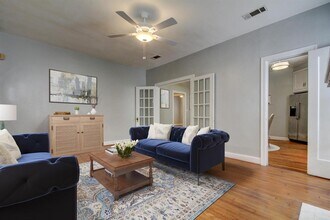 3006 Fruth St in Austin, TX - Building Photo - Building Photo