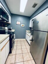 747 SE 2nd Pl, Unit 3 in Gainesville, FL - Building Photo - Building Photo