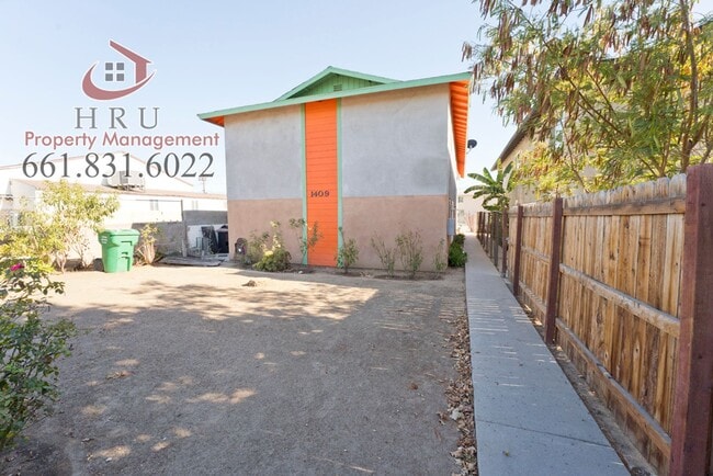 property at 1409 Lincoln St