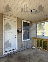 915-915 Pierce Ave in Lancaster, OH - Building Photo