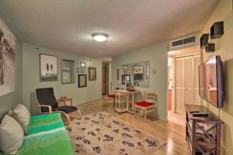 1088 Bishop St, Unit 1808 in Honolulu, HI - Building Photo - Building Photo