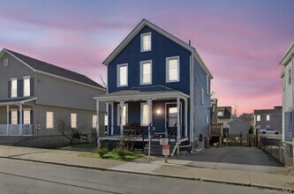 11 S Cedar St in Beacon, NY - Building Photo - Building Photo