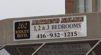 182-196 Wilson Ave in Toronto, ON - Building Photo