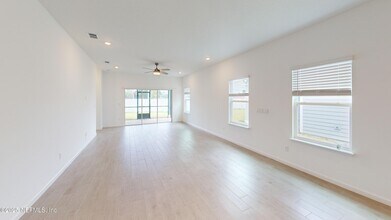 6896 Friendship Fountain Ave in Jacksonville, FL - Building Photo - Building Photo