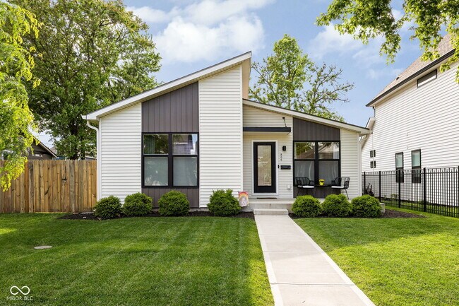 806 N Beville Ave