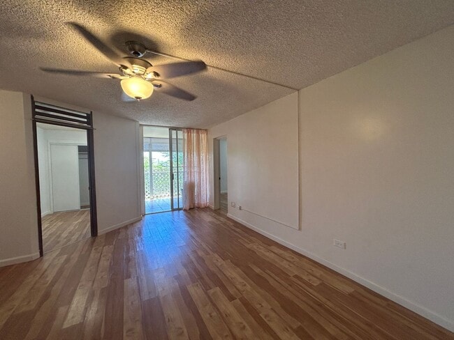 1260 Richard Ln