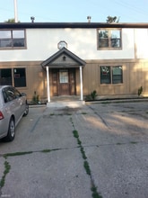 1725 Watson Rd SE in Heath, OH - Foto de edificio - Building Photo