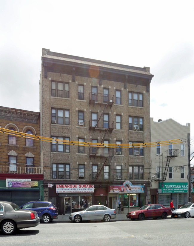 638 Morris Park Ave in Bronx, NY - Building Photo - Building Photo