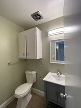 5499 Claremont Ave, Unit 21 in Oakland, CA - Foto de edificio - Building Photo