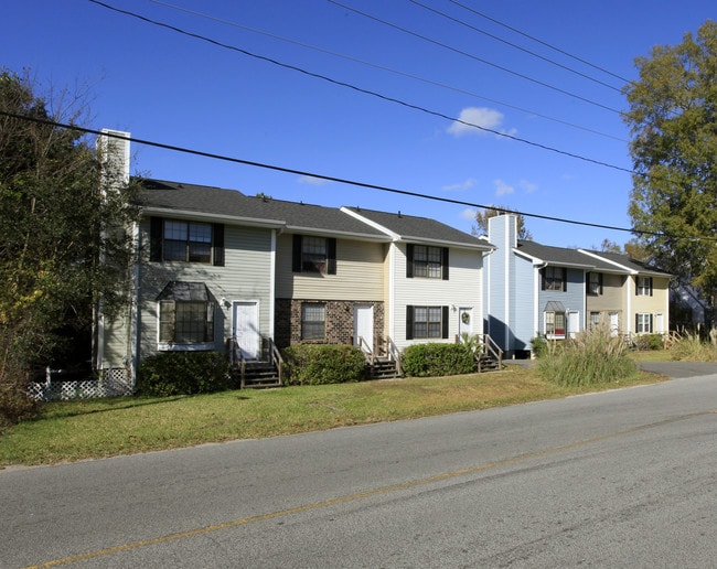 75 Ashley Hall Plantation Rd in Charleston, SC - Building Photo - Building Photo