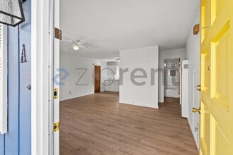 12 Post St in Petaluma, CA - Building Photo - Building Photo