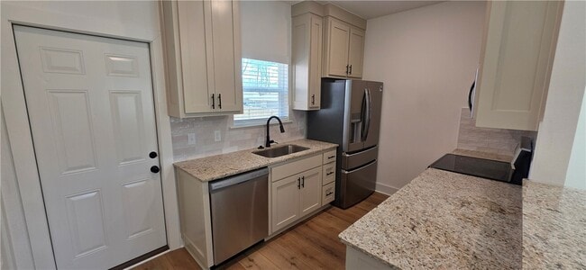 10980 Danny Bryan Rd in Prairie Grove, AR - Building Photo - Building Photo