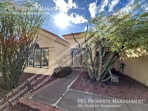3809 E Desert Flower Ln in Phoenix, AZ - Building Photo - Building Photo