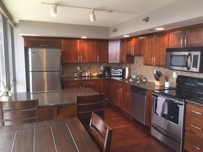 600 Admiral Blvd in Kansas City, MO - Foto de edificio - Building Photo