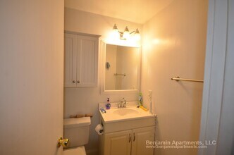 774 Columbus Ave, Unit 3 in Boston, MA - Foto de edificio - Building Photo