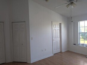 604 Captiva Cir in Kissimmee, FL - Building Photo - Building Photo