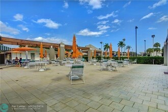 3201 Portofino Point in Coconut Creek, FL - Foto de edificio - Building Photo