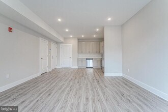 2162 E Norris St, Unit 303 in Philadelphia, PA - Building Photo - Building Photo