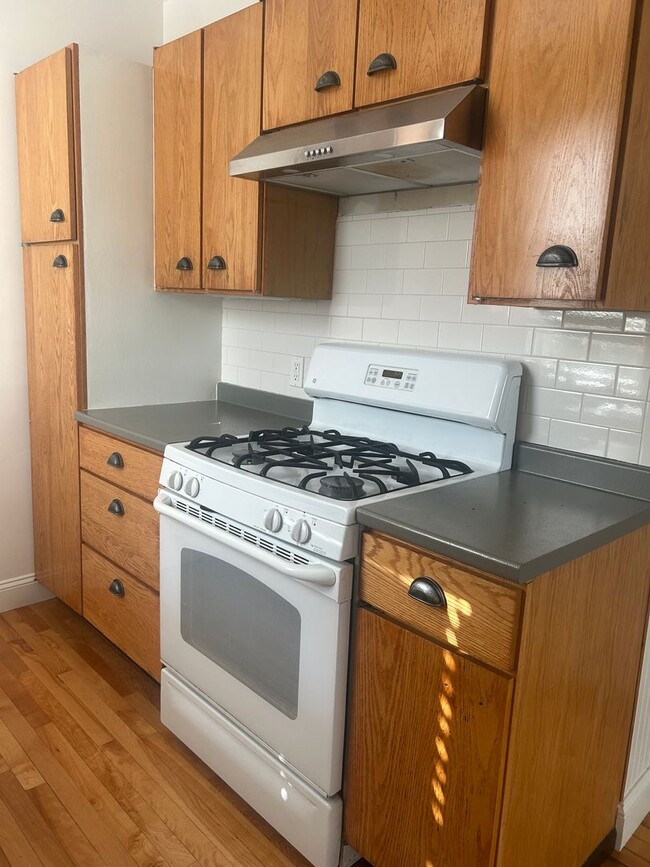 41 Beacon St in Portland, ME - Building Photo - Building Photo