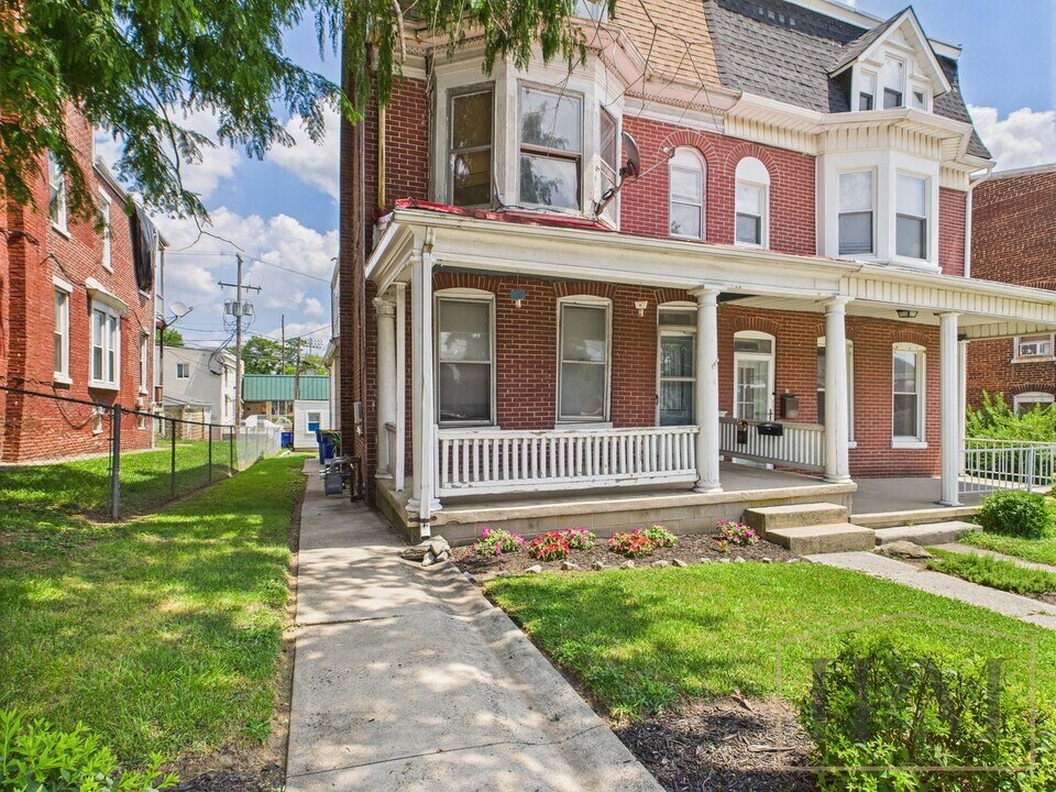 611 N George St in York, PA - Building Photo