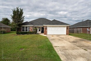 3170 Bloomington Dr in Mobile, AL - Building Photo