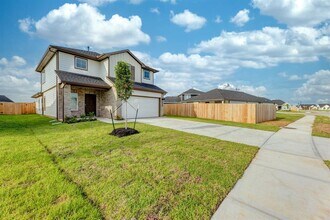 31702 Whittis Hl Wy in Fulshear, TX - Building Photo - Building Photo